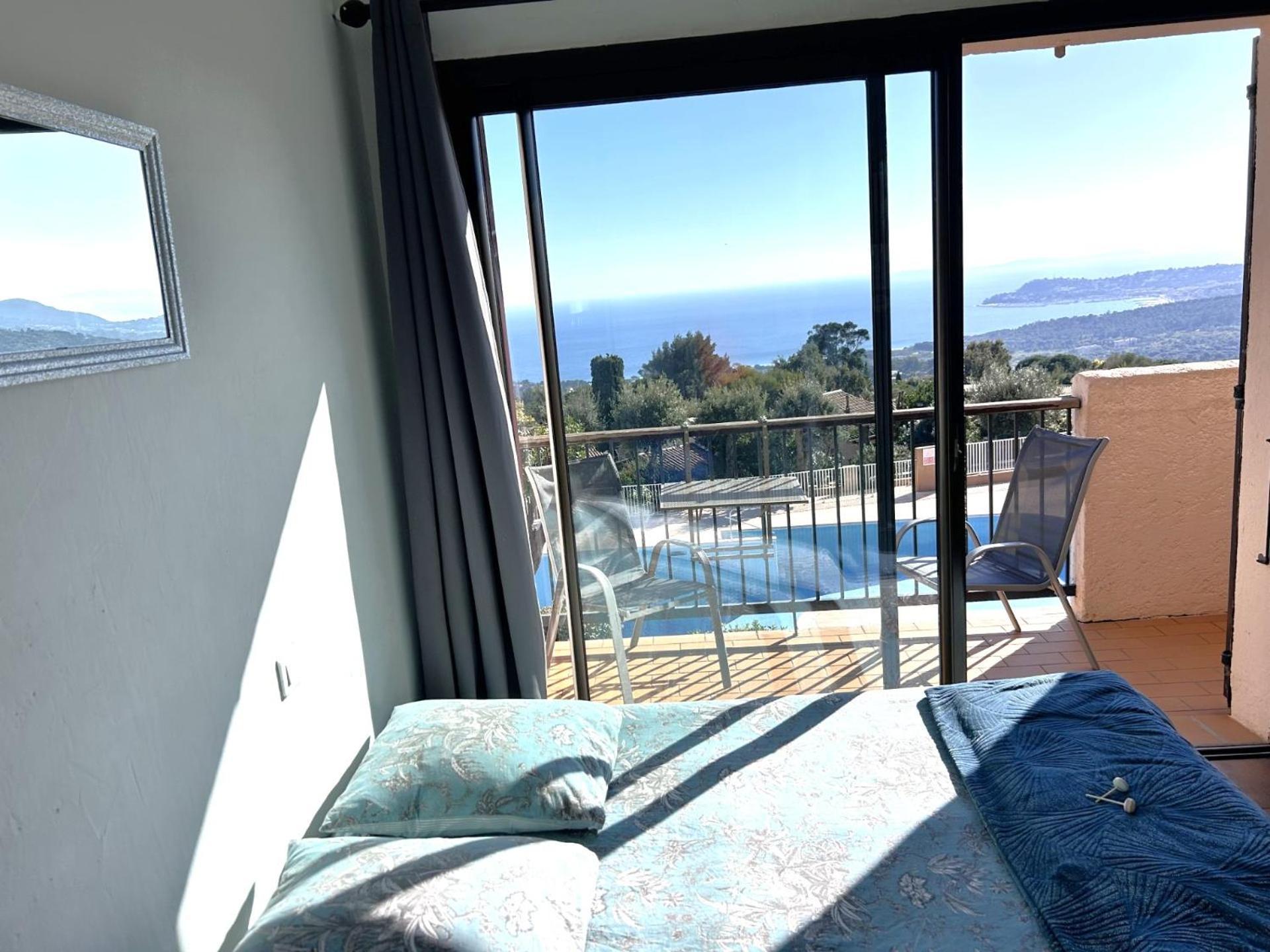 Pool House Vue A 180° - Sea View- Wifi